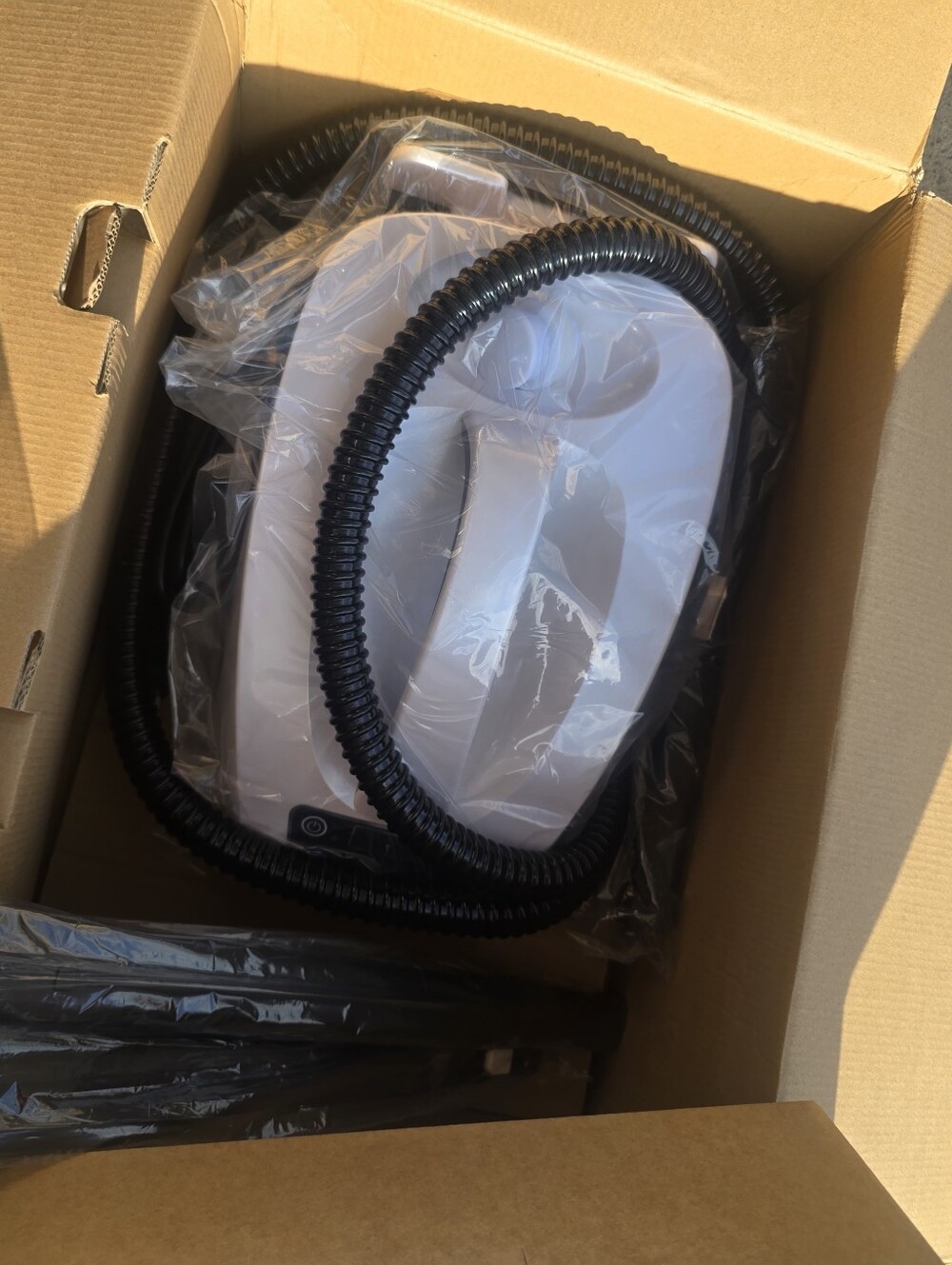 Grobel Steam Cleaner/garmet Steamer Versatile With Multi Attachments And Cycles